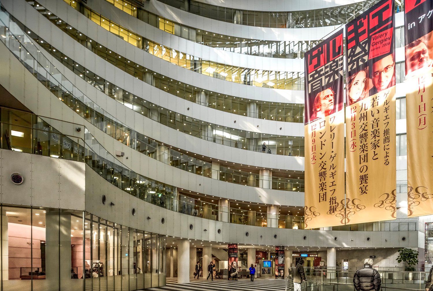 🌳 아크로스 후쿠오카 이미지 5